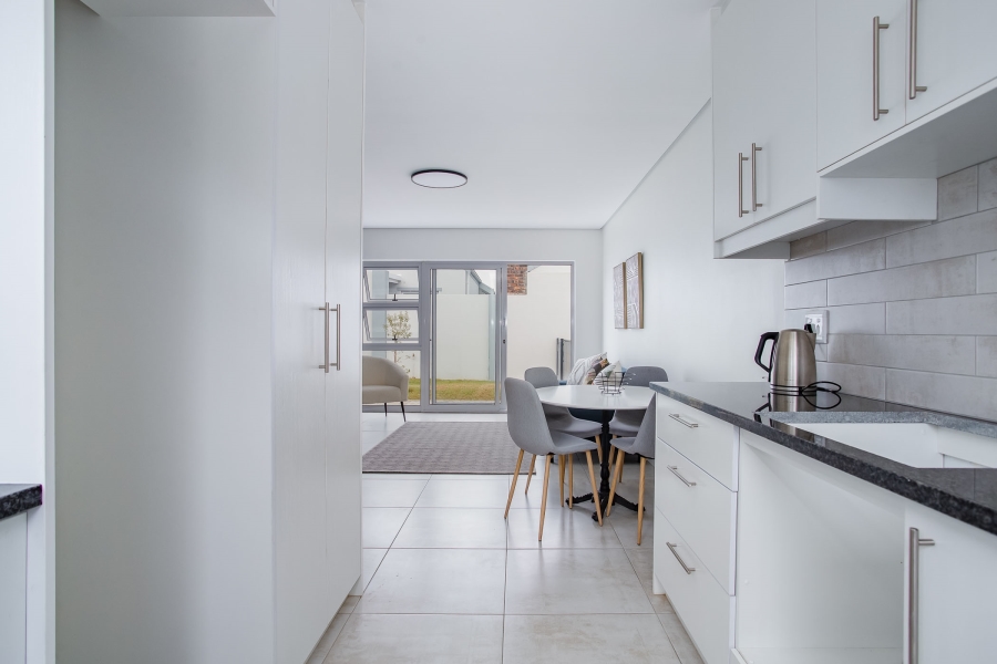 2 Bedroom Property for Sale in Honeydew Country Estate Western Cape